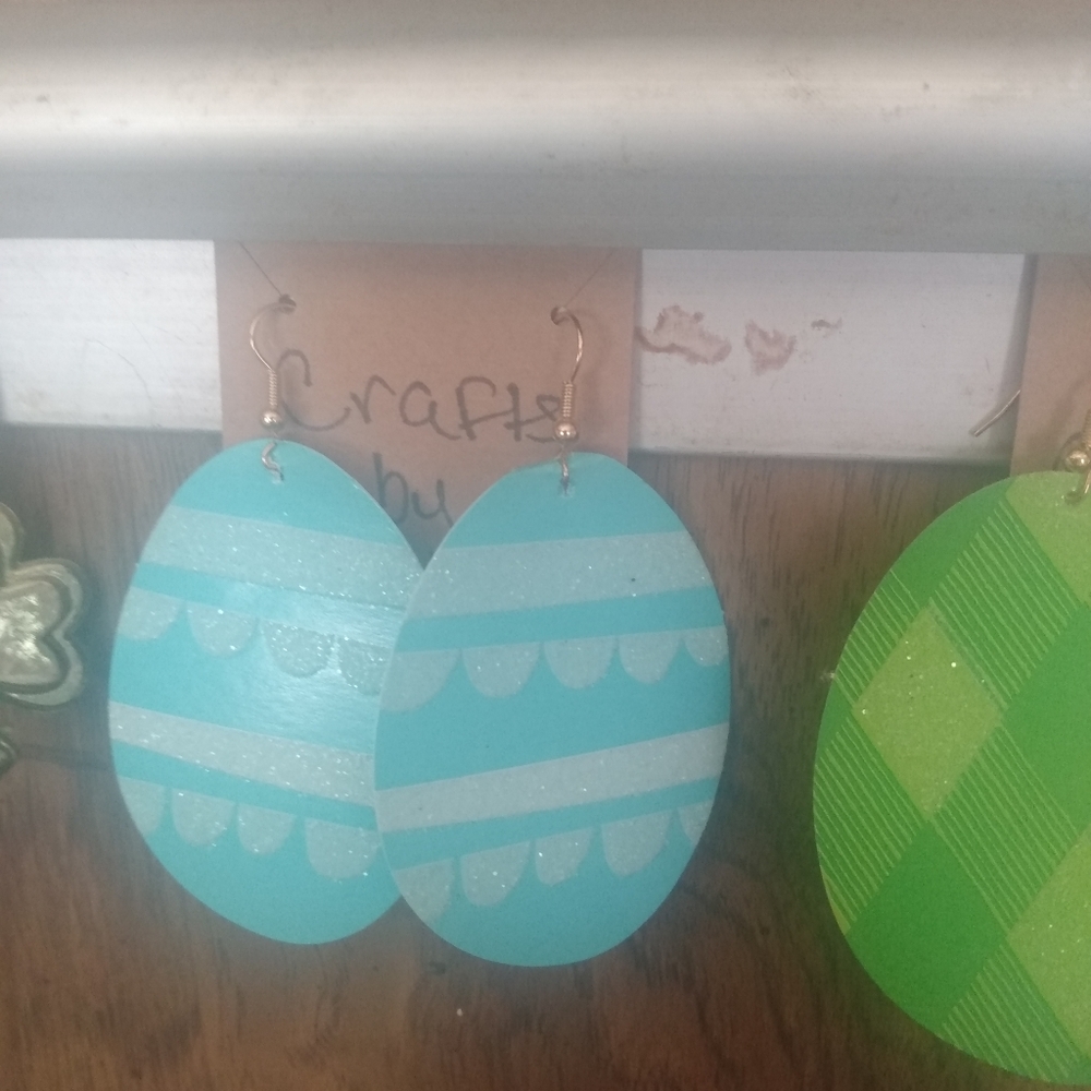 Earrings - Picture 3 of 4